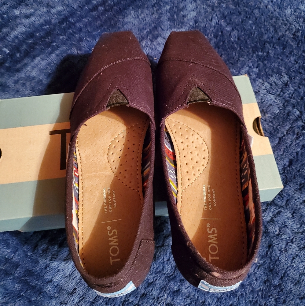 Toms